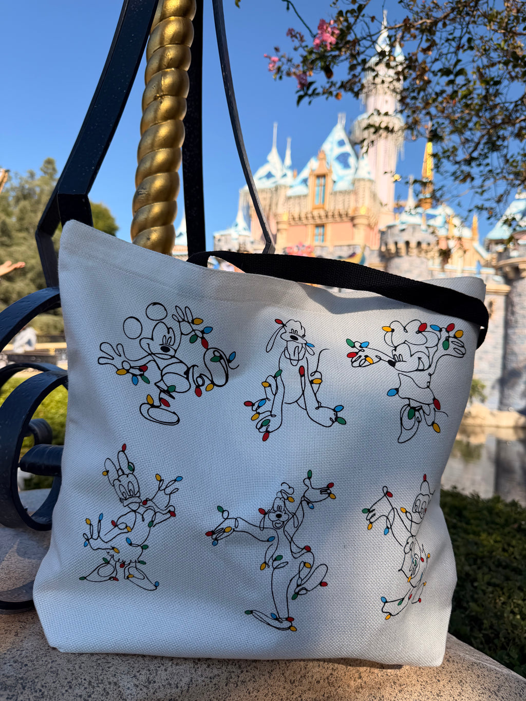 💡 Holiday Lights Characters Tote