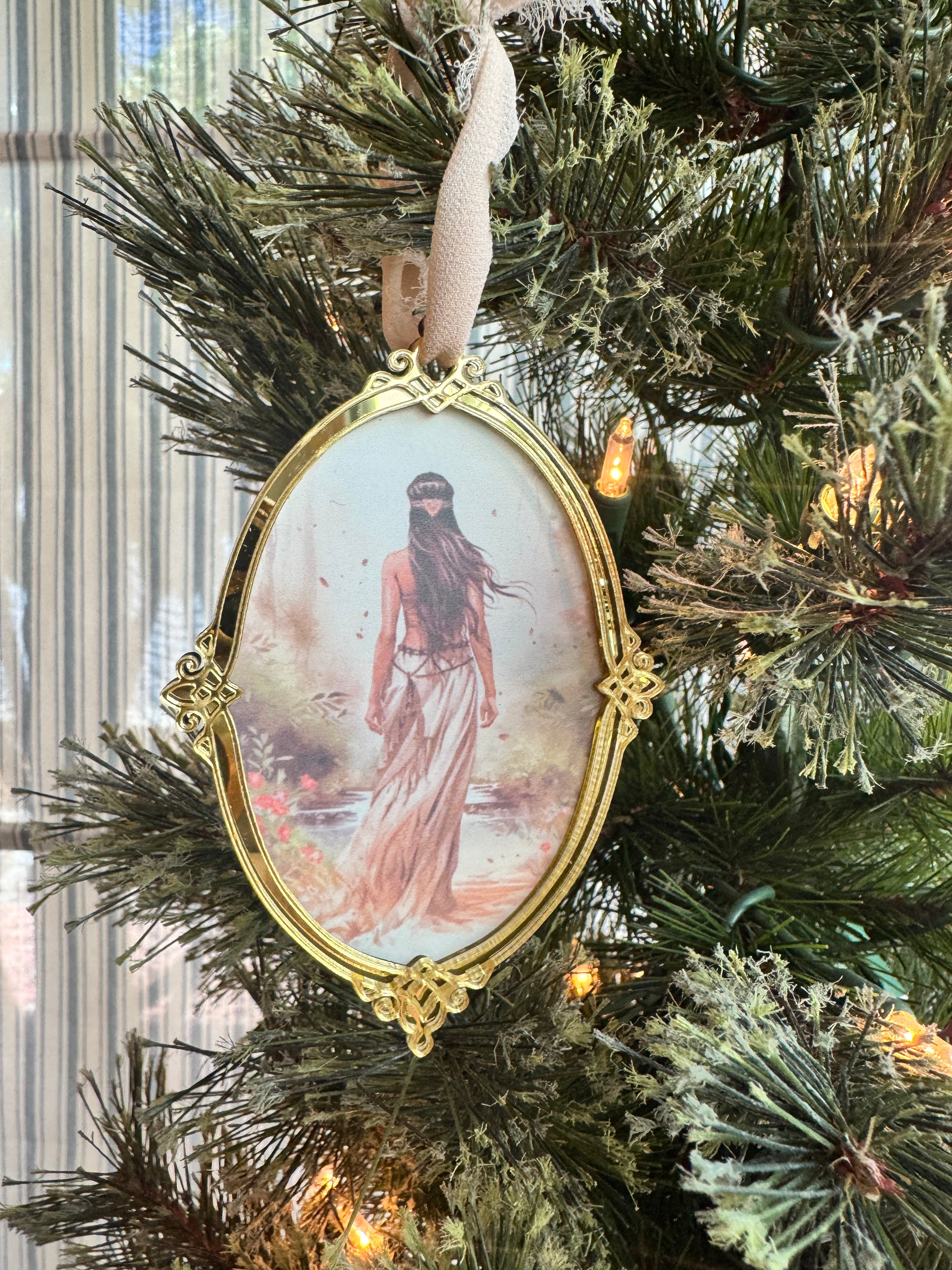 Magic Mirror Princess Ornaite Frame Ornaments