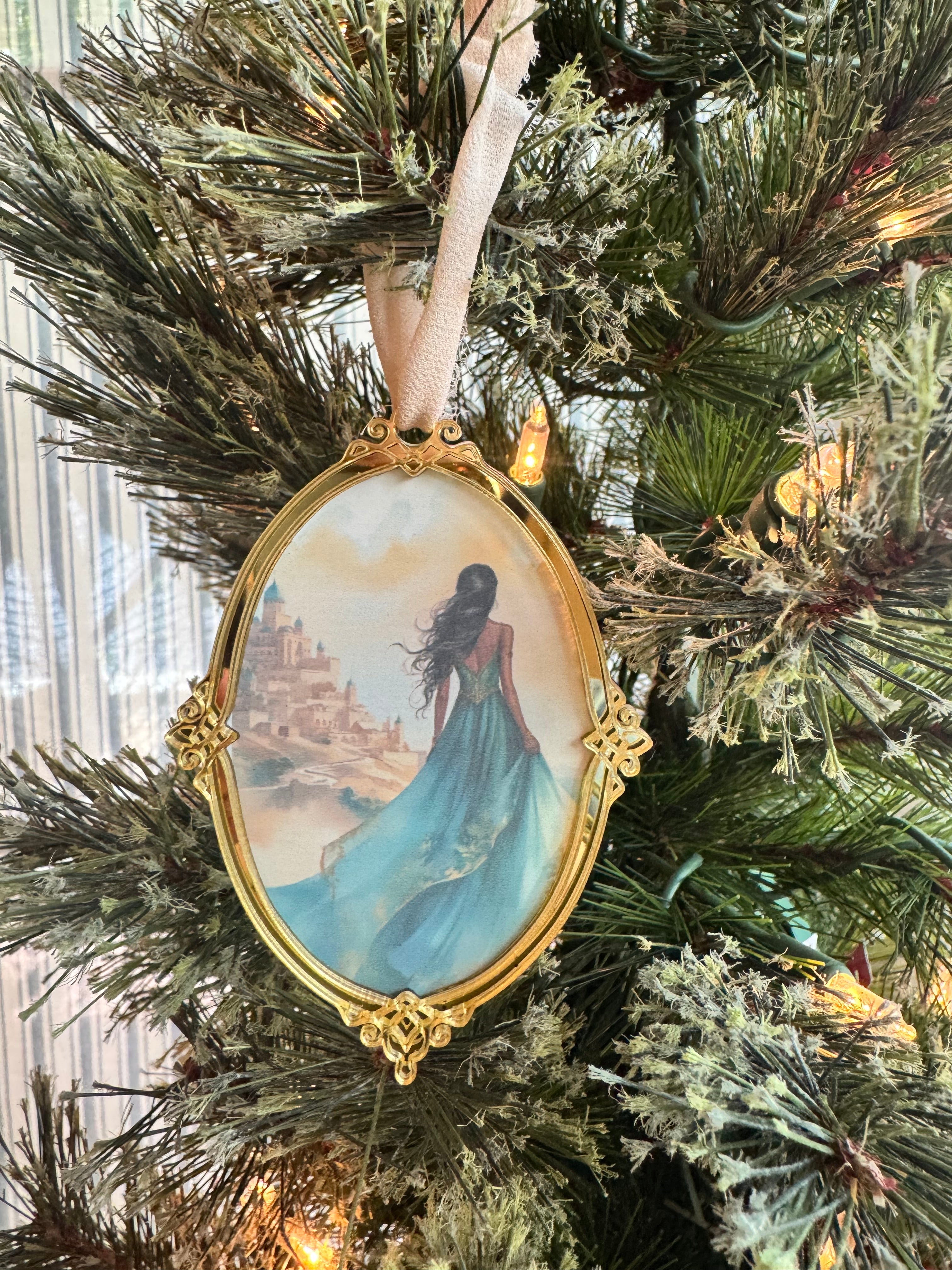 Magic Mirror Princess Ornaite Frame Ornaments