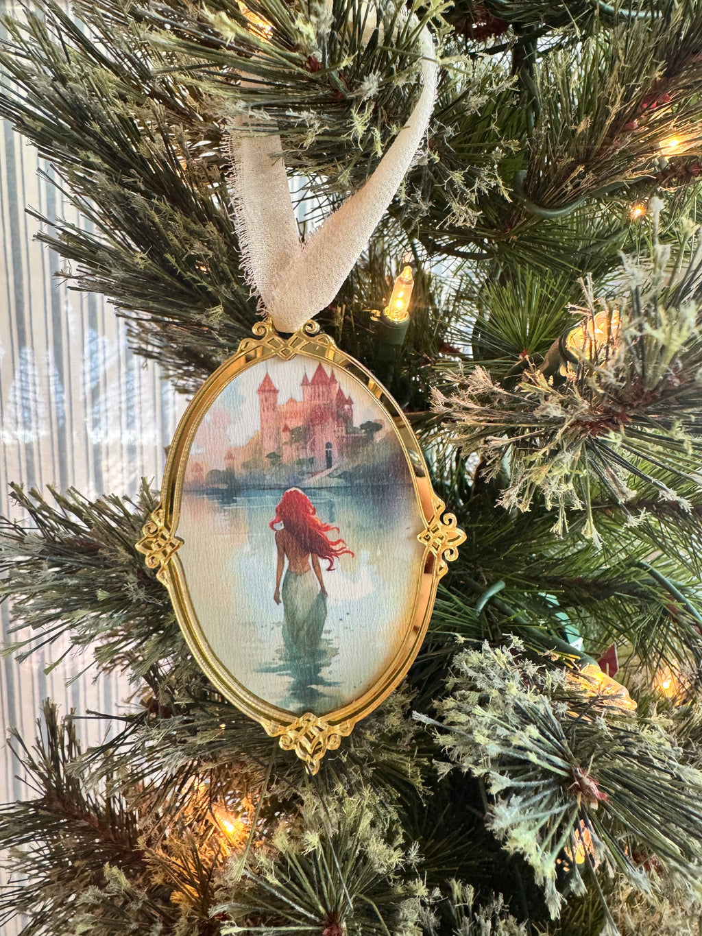 Magic Mirror Princess Ornaite Frame Ornaments