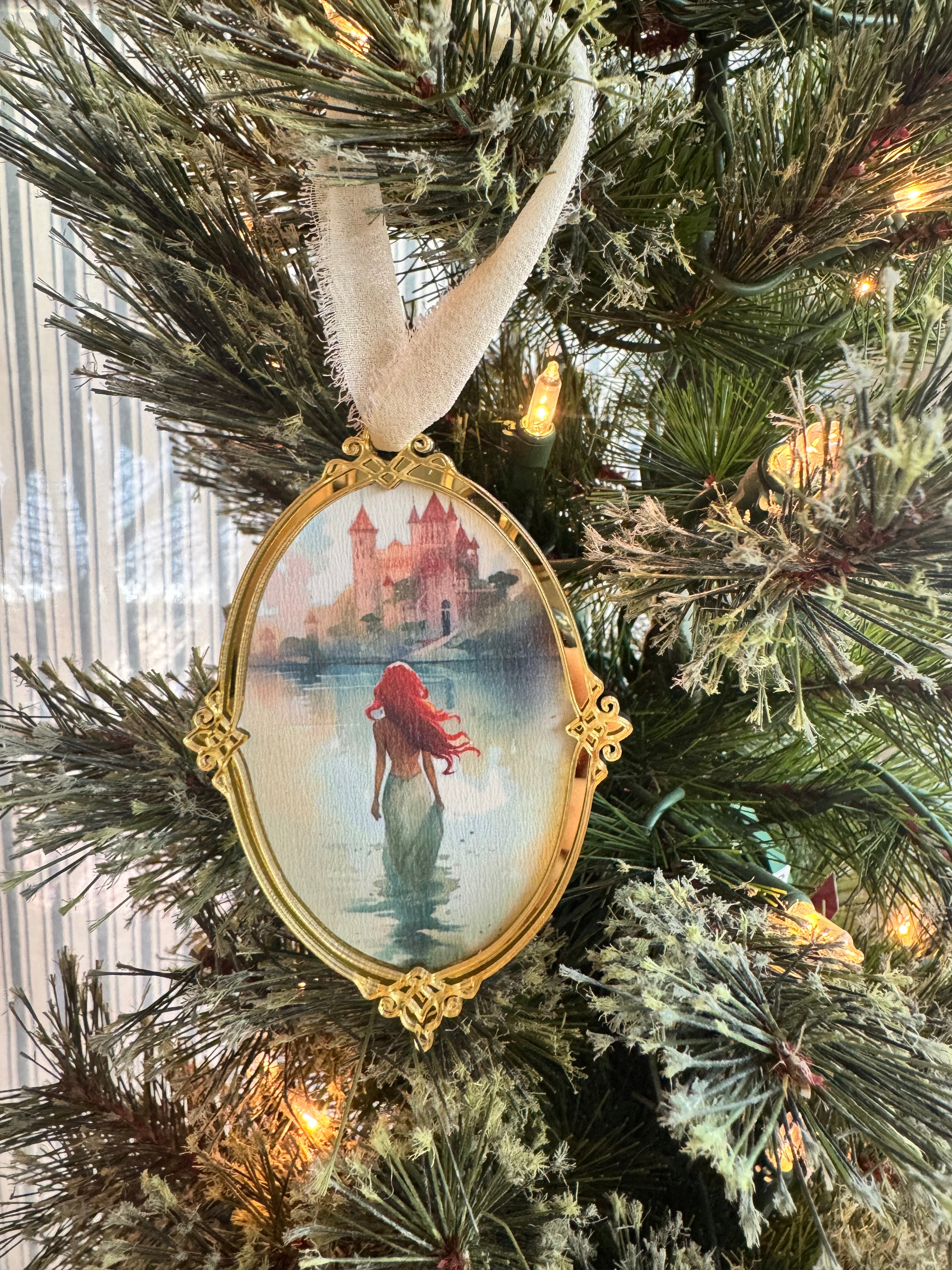 Magic Mirror Princess Ornaite Frame Ornaments