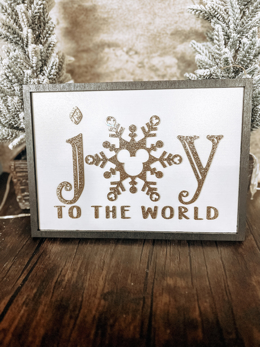 Joy to the World Christmas Decor