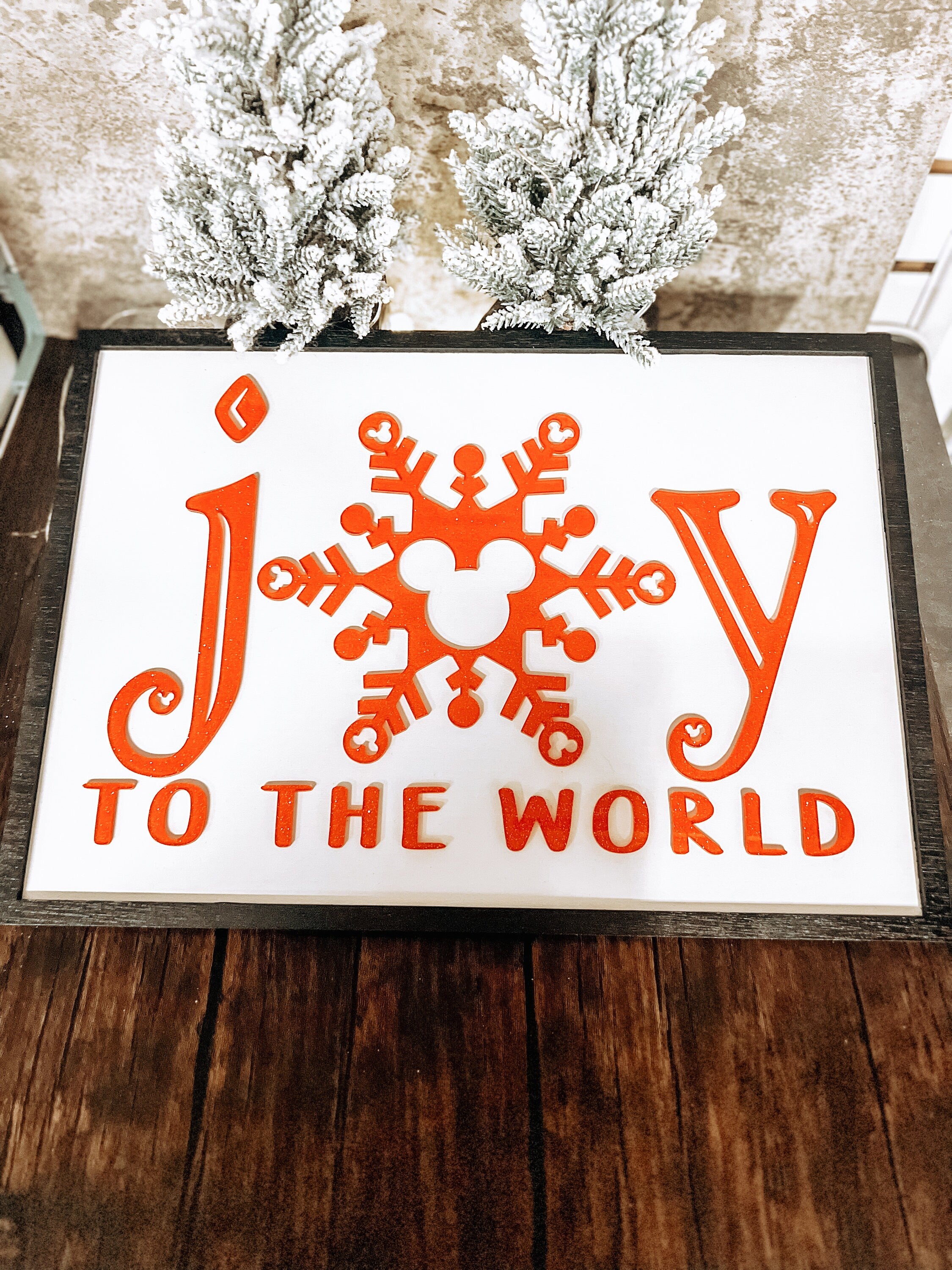 Joy to the World Christmas Decor