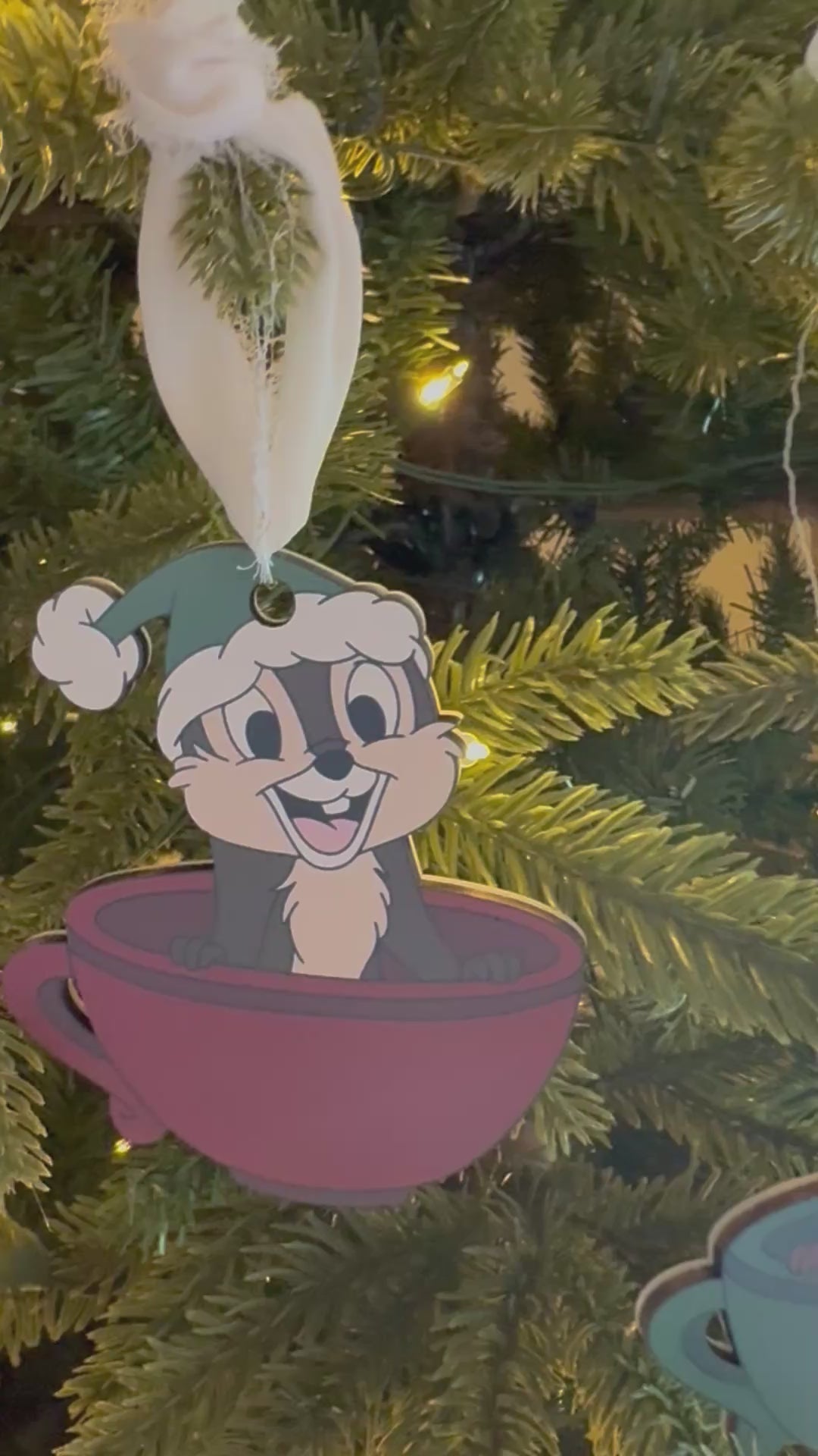 🎁 Chip & Dale Holiday Duo Ornament Set – Teacup Edition